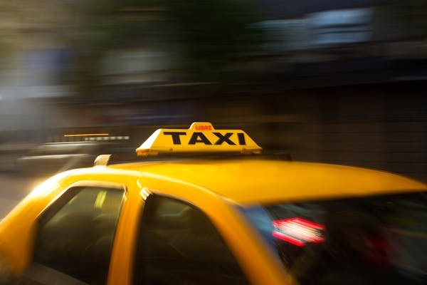 Stress-free taxi Mons: your guide to hassle-free transfers